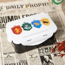 Brotdose Harry Potter Wappen In Schwarz - 16 Cm -Kinderprodukte geda labels brotdose harry potter wappen in schwarz 16 cm 2