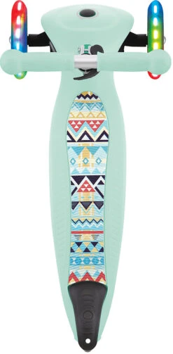 GLOBBER Junior Foldable Fantasy Lights Mint-Tribal, Mit Leuchtrollen -Kinderprodukte globber junior foldable fantasy lights mint tribal mit leuchtrollen 7