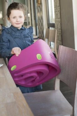 Junior Booster In Fuchsia -Kinderprodukte koru kids junior booster in fuchsia 3